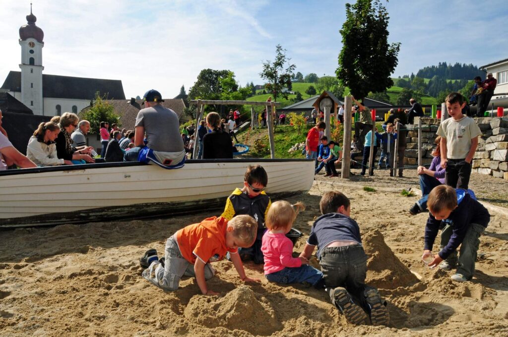 Spielplatz beim Schulhaus Luthern